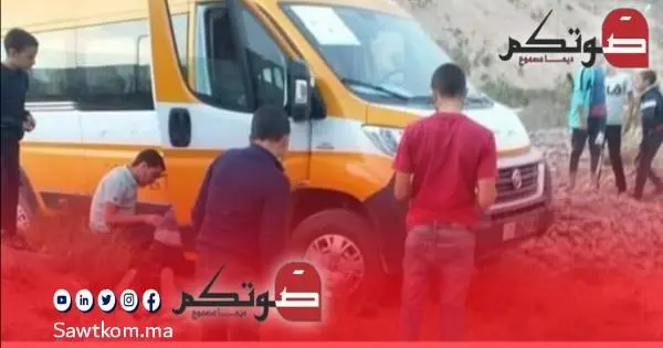 مصرع تلميذة إثر سقوطها من الحافلة للنقل المدرسي